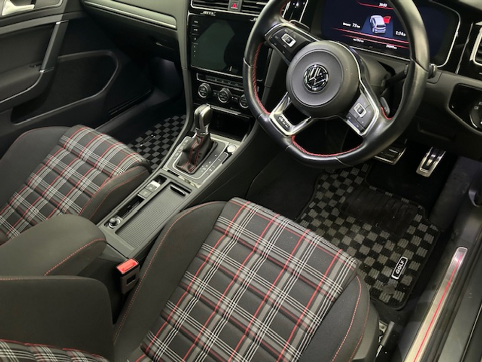 2018 Volkswagen Golf 2L Petrol For Sale Images