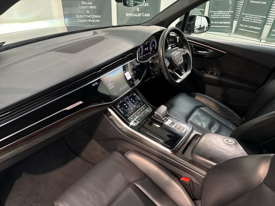 2021 Audi Q7 3L Petrol Plug-in Hybrid For Sale Images