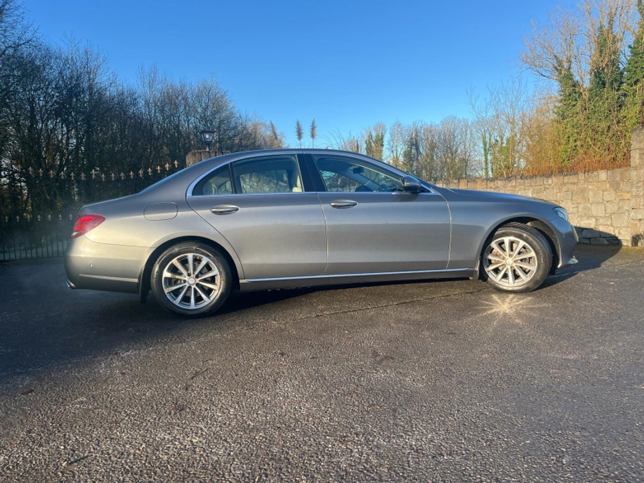 Mercedes-Benz E Class 220 D AVANTGARDE 4DR AUTO