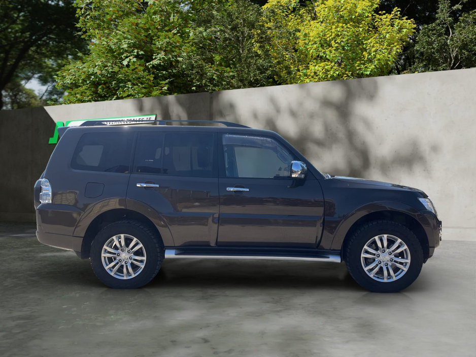 2021 Mitsubishi Pajero 3.2L Diesel For Sale Images