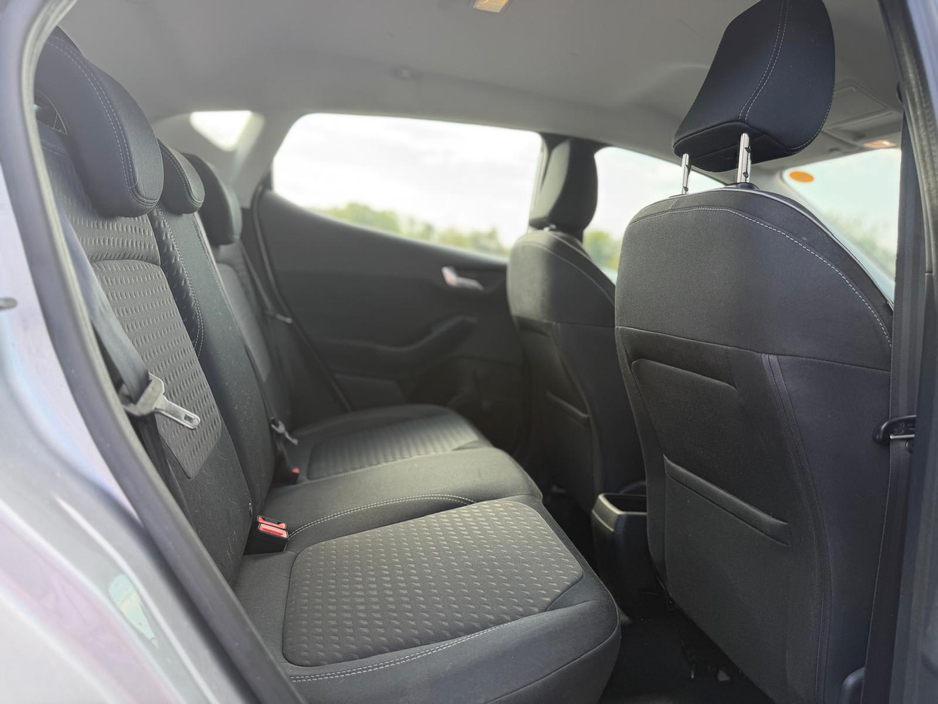 Ford Fiesta 1.1 ZETEC 85PS 5DR — thumbnail 16