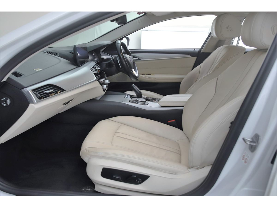 BMW 5 Series 520D SE *BEIGE LEATHER* — thumbnail 15