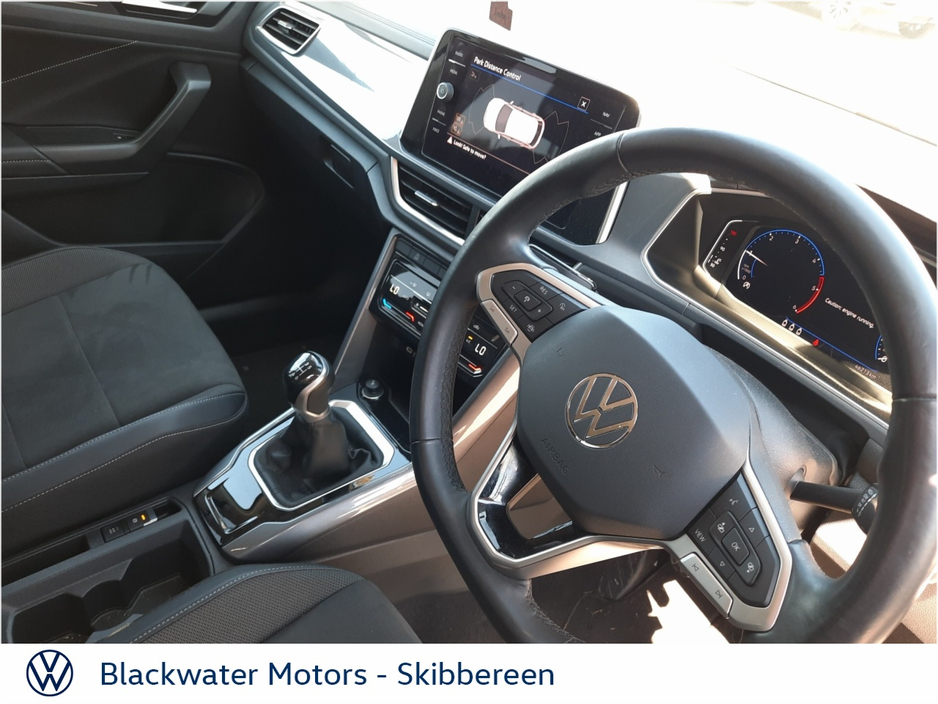 Volkswagen T-Roc 2.0TDI 116BHP STYLE WITH REVIEW CAMERA AND USB-C — thumbnail 16