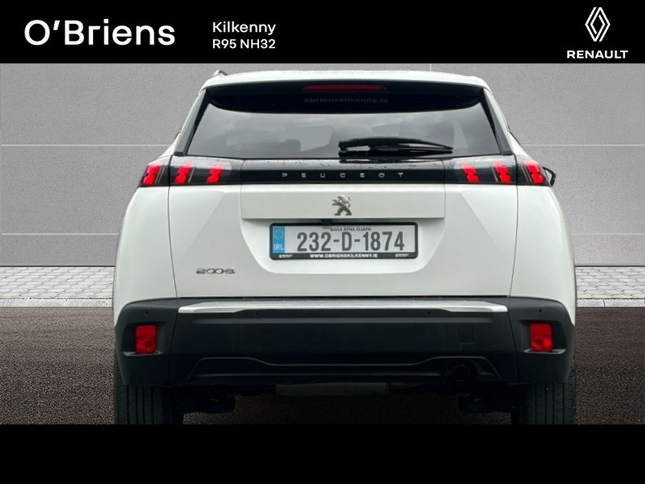 Peugeot 2008 ALLURE 1.2 PURETECH 100BHP 1 OWNER PRISTINE CONDITION — thumbnail 9