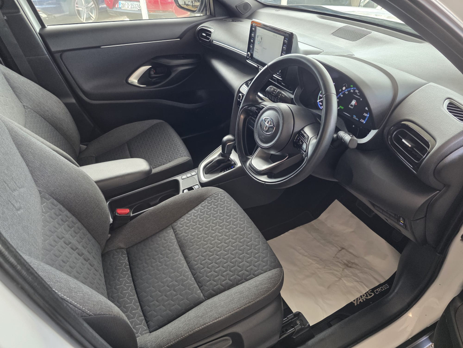 2024 Toyota Yaris 1.5L Petrol Hybrid For Sale Images