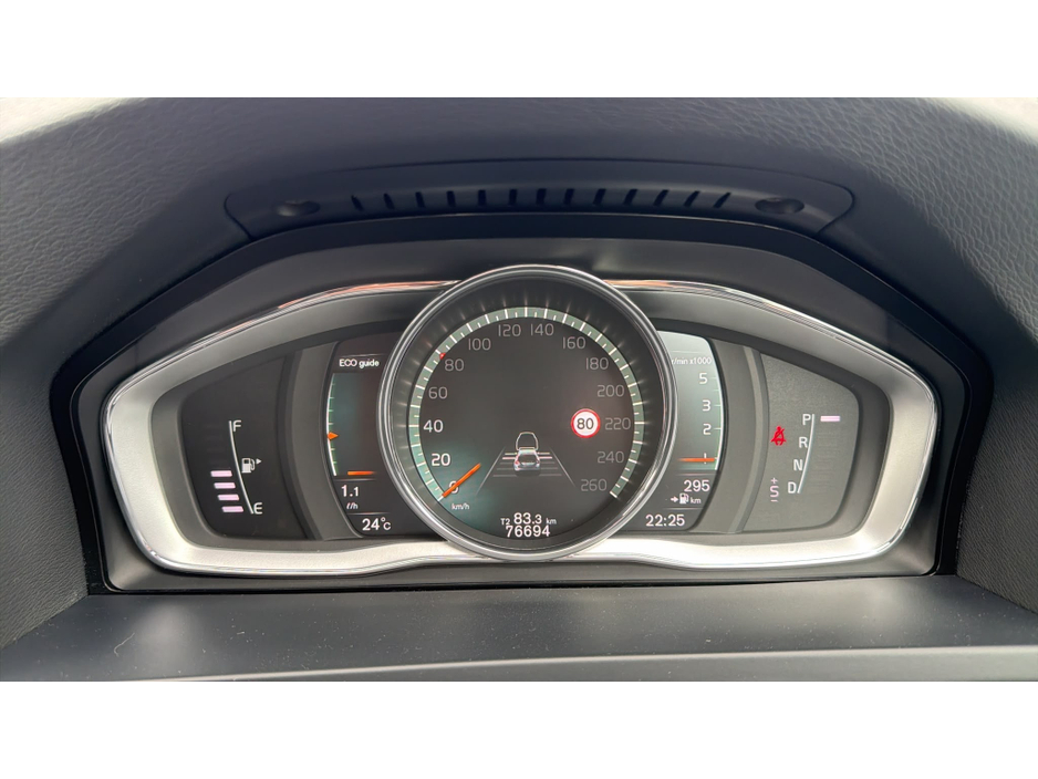 2017 Volvo V60 2L Diesel For Sale Images