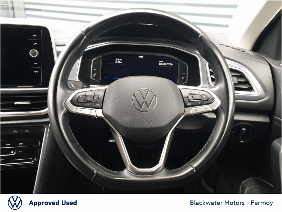 Volkswagen T-Roc 2.0TDI 116BHP STYLE WITH REAR VIEW CAMERA — thumbnail 18