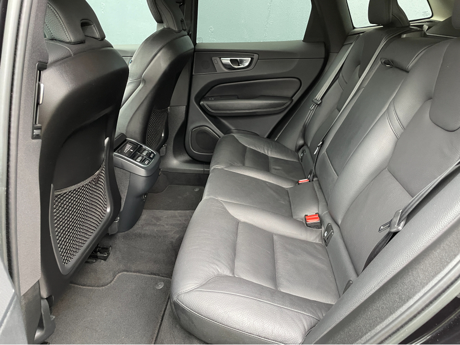 2023 Volvo XC60 2L Diesel For Sale Images