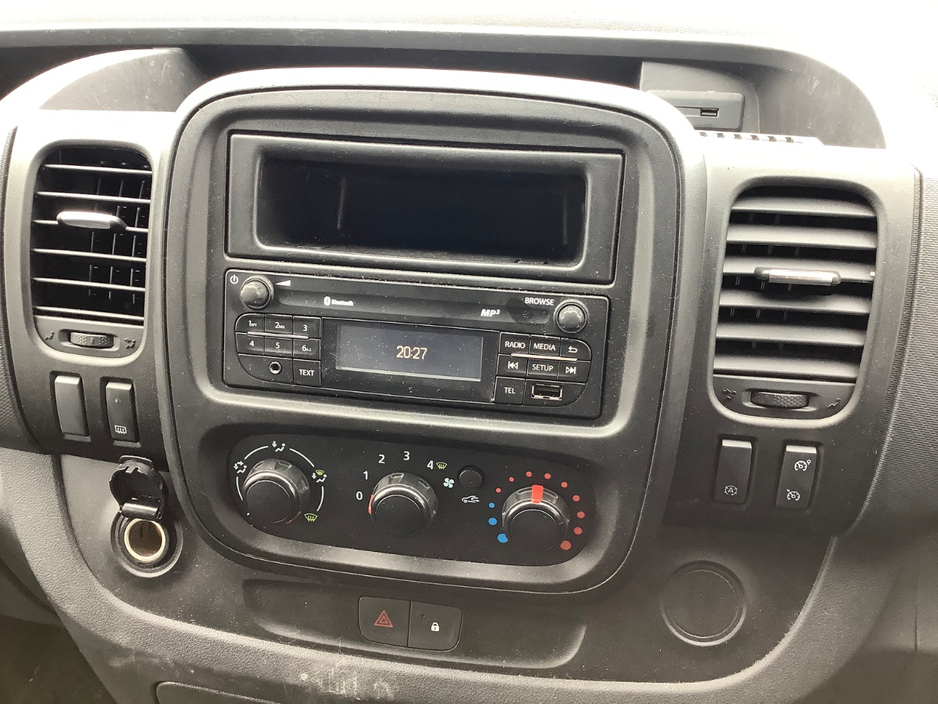 2021 Renault Trafic 2L Diesel For Sale Images
