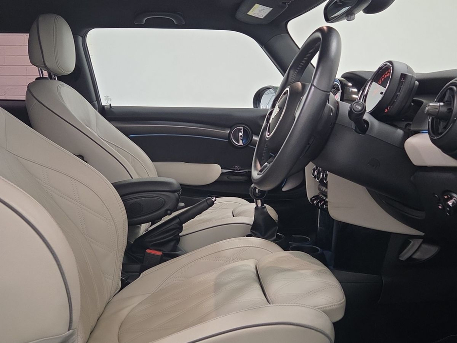 2021 MINI Hatch 1.5L Petrol For Sale Images