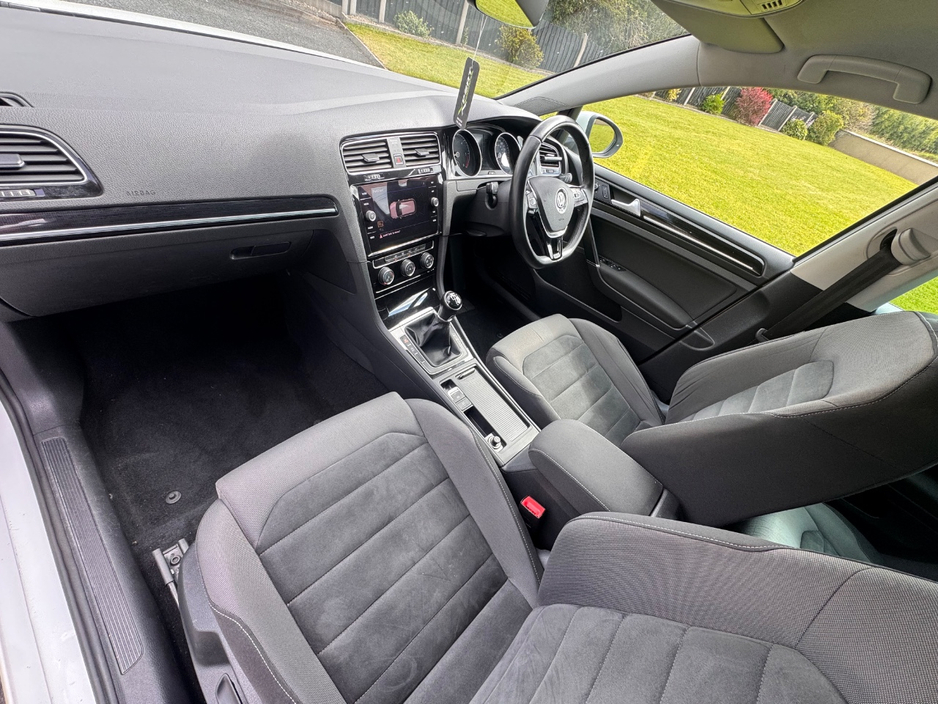 2018 Volkswagen Golf 2L Diesel For Sale Images