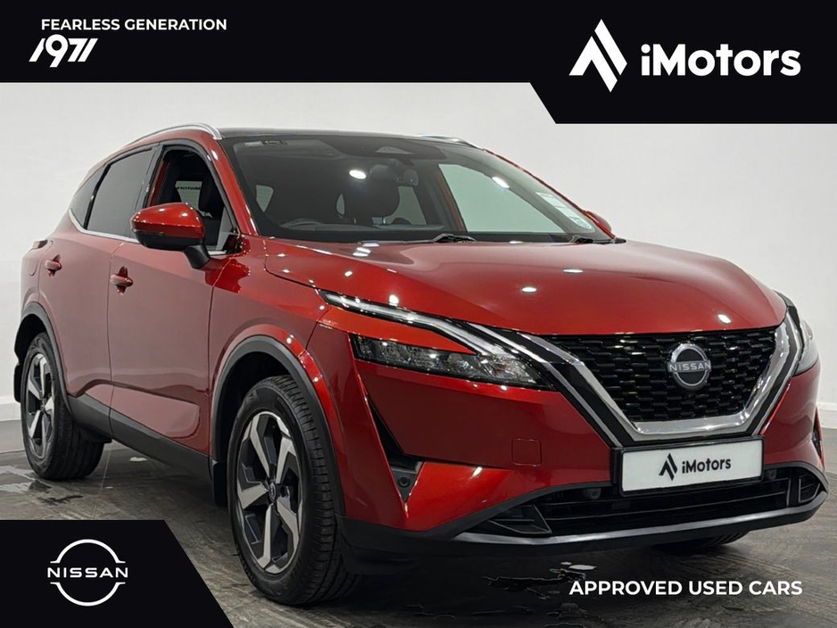 Nissan Qashqai SV Premium 1.3 MHEV 140 | Glass Roof, 360 Camera
