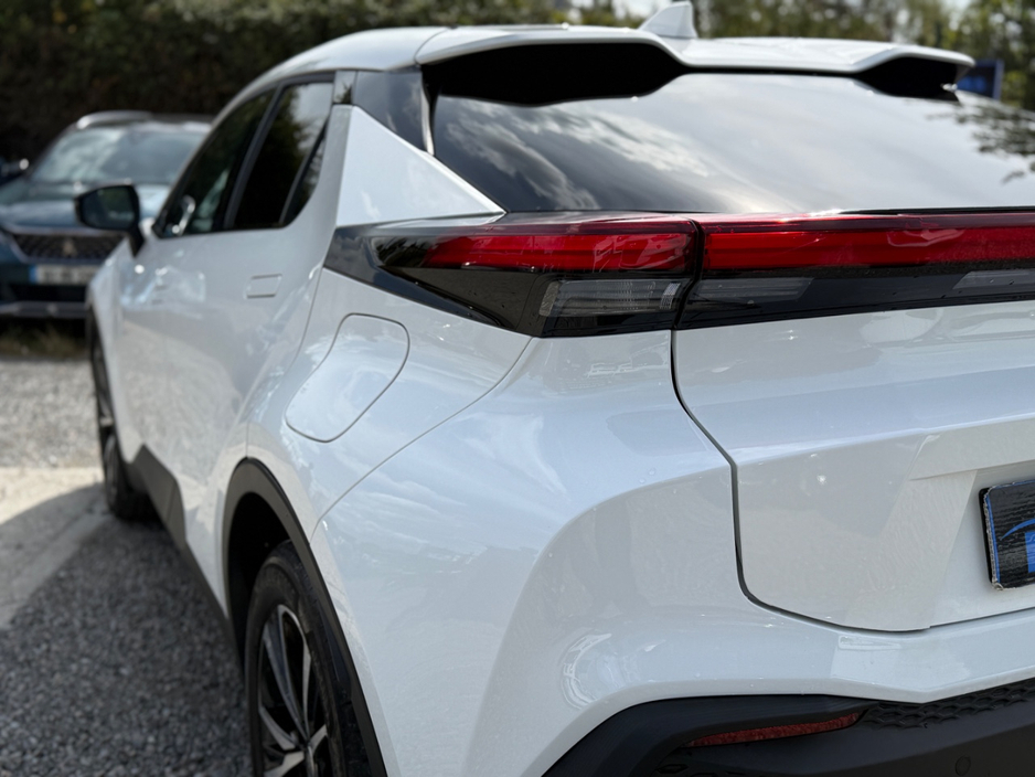 2025 Toyota C-HR 1.8L Petrol Hybrid For Sale Images