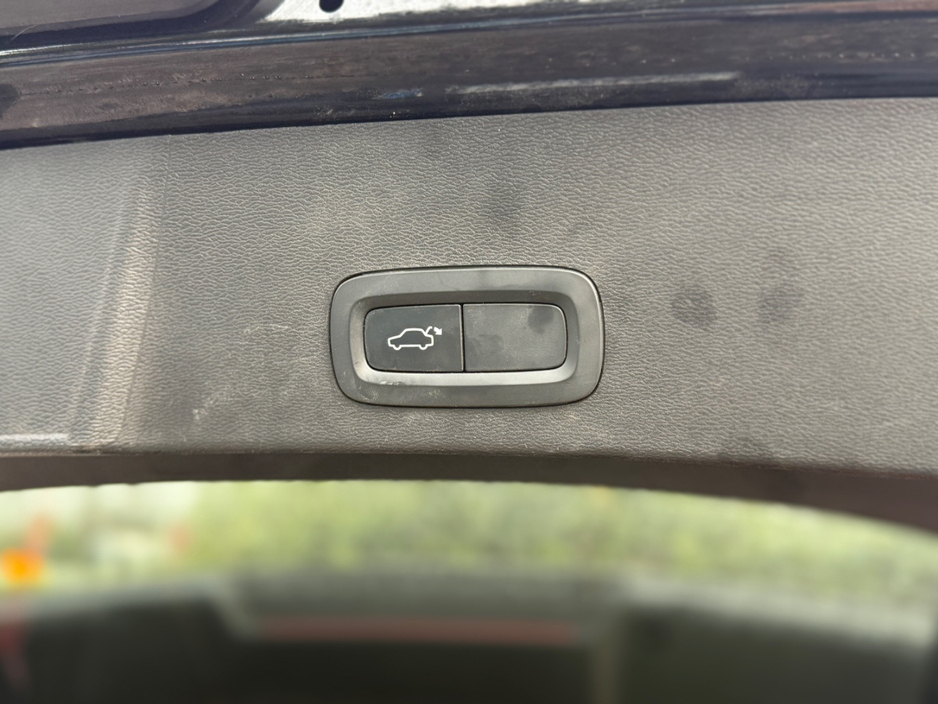 2021 Volvo XC40 1.5L Petrol For Sale Images
