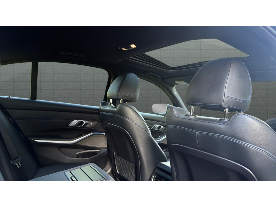 BMW 3 Series LASER LIGHTS-HEADS-UP-SUNROOF-HARMON KARDON-330E G20 MSPORT PRO *CARBON BLACK* SUNROOF- 17,000KMS — thumbnail 17