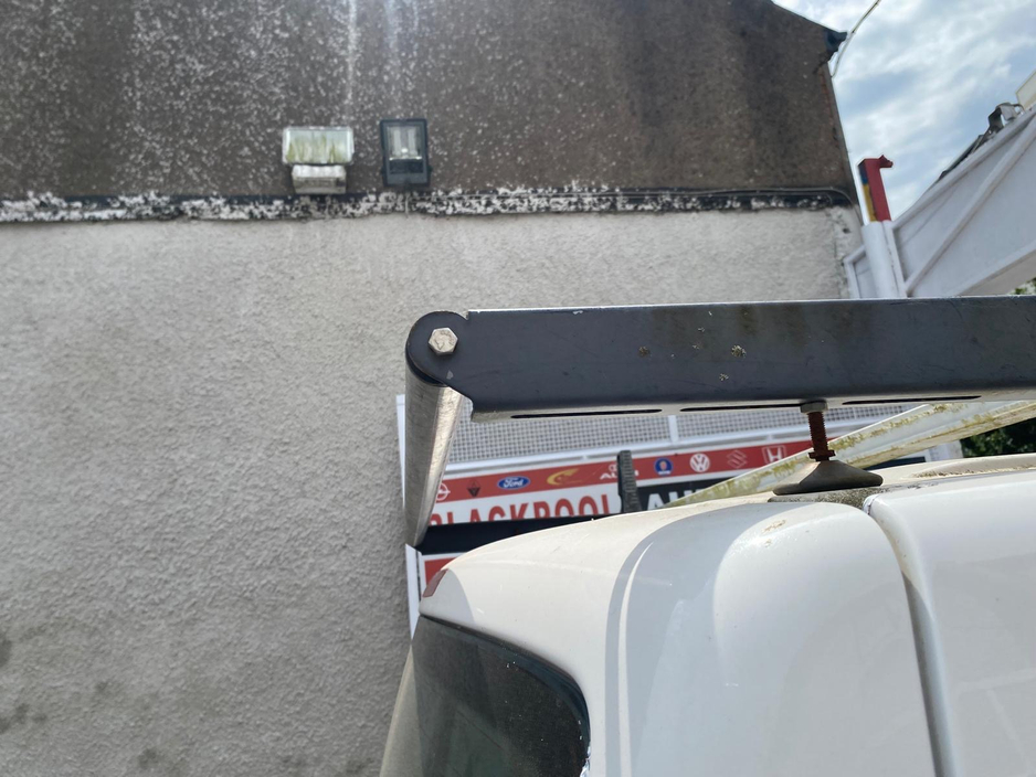 2011 Volkswagen Transporter 2L Diesel For Sale Images