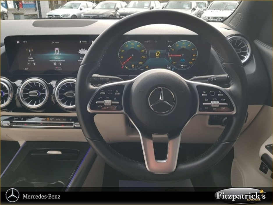 Mercedes-Benz GLA Class GLA PHEV 250e A/T Progressive — thumbnail 2