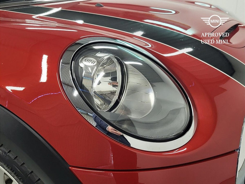 2019 MINI Hatch 2L Petrol For Sale Images