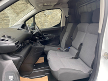 2021 Peugeot Partner 1.5L Diesel For Sale Images