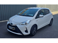 Toyota Yaris 1.5 Litre Hybrid Automatic...