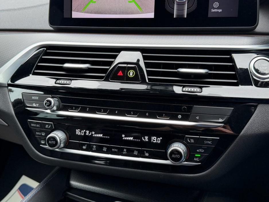 2022 BMW 5 Series 2L Diesel Hybrid For Sale Images