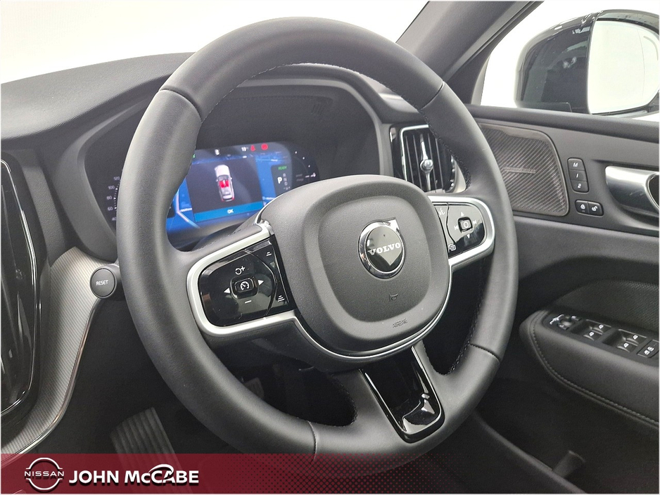 2026 Volvo XC60 2L Petrol Plug-in Hybrid For Sale Images