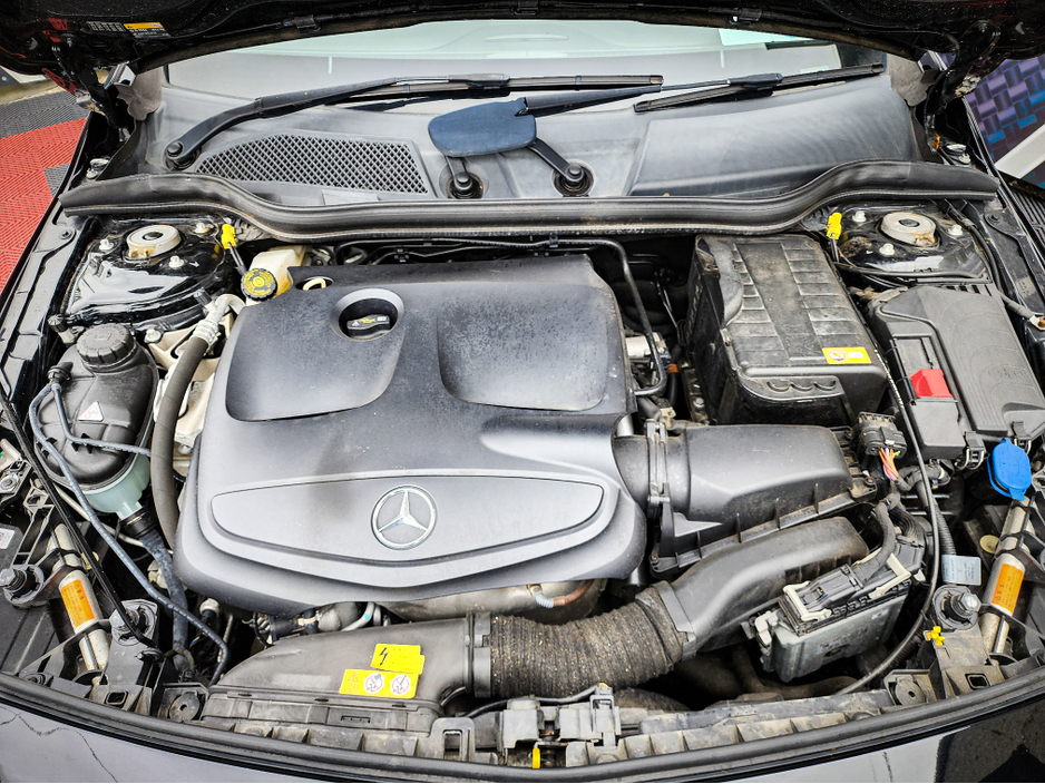 2013 Mercedes-Benz A Class 1.6L Petrol For Sale Images