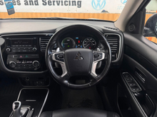 2016 Mitsubishi Outlander 2L Petrol Plug-in Hybrid For Sale Images