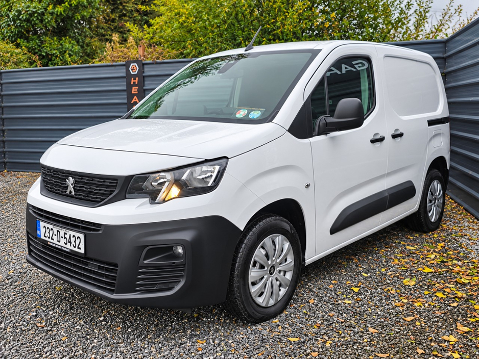 2023 Peugeot Partner 1.5L Diesel For Sale Images