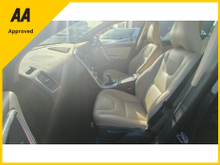 2017 Volvo XC60 2L Diesel For Sale Images