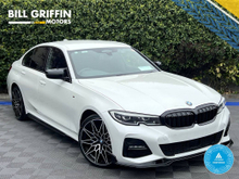 BMW 3 Series 330e M-SPORT COMPETITION 2.0 HYBRID // FULL SERVICE HISTORY // HEATED M-SPORT SEATS // AMBIENT LIGHTING PACK