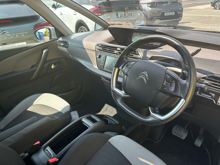 2014 Citroen C4 Picasso 1.6L Diesel For Sale Images