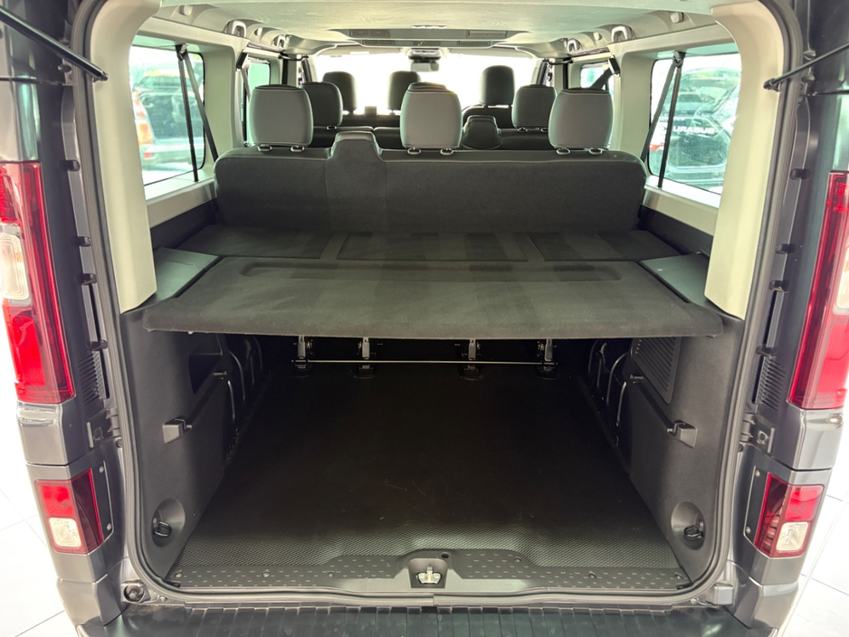 2025 Renault Trafic 2L Diesel For Sale Images