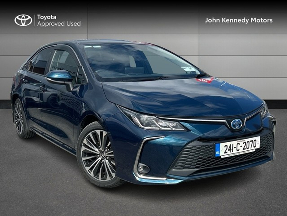Toyota Corolla SPORT SAL