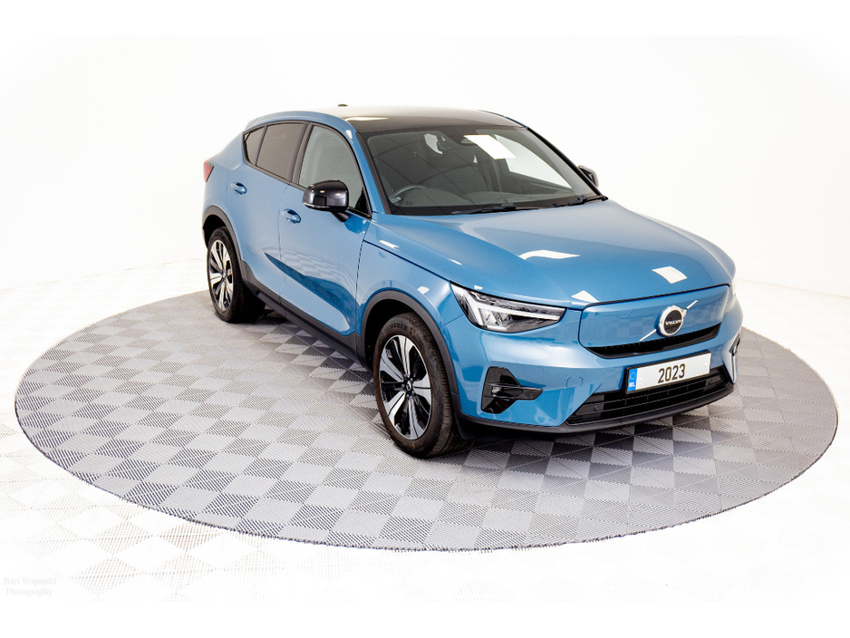 2023 Volvo C40
