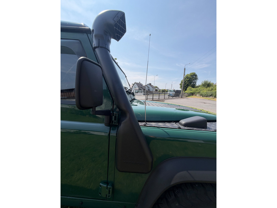 2006 Land Rover Defender 2.5L Diesel For Sale Images