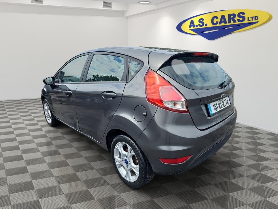Ford Fiesta ZETEC 1.25 60PS M5 5DR MCA 4DR — thumbnail 3