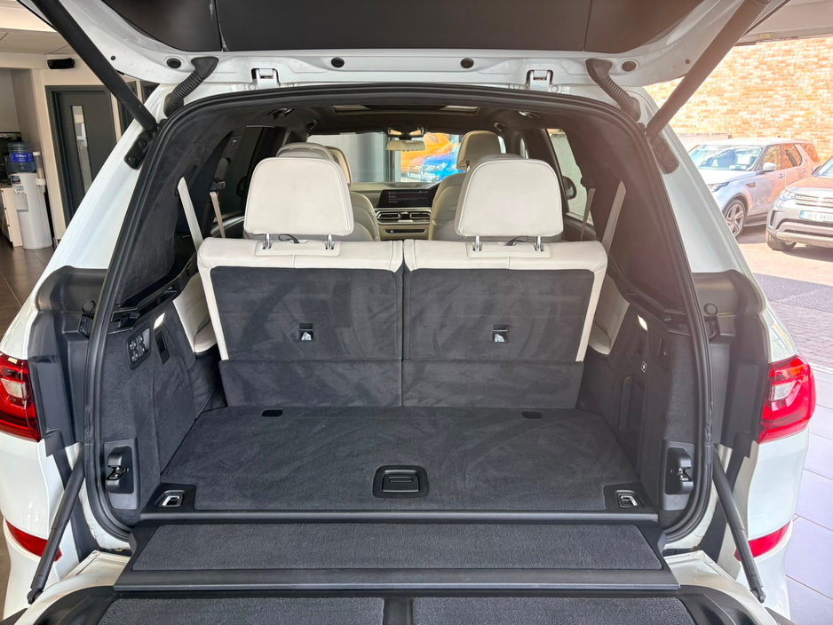 2019 BMW X7 3L Diesel For Sale Images