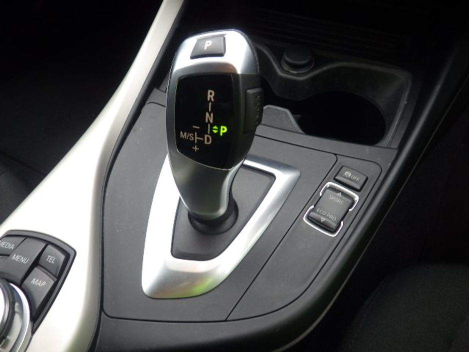 BMW 1 Series 1.5 Petrol Auto — thumbnail 9