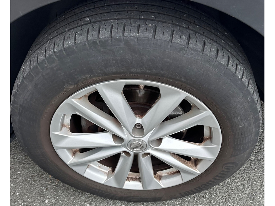 Nissan Qashqai 1.2 SV CVT MY16 NC E6 4DR AUTO — thumbnail 14