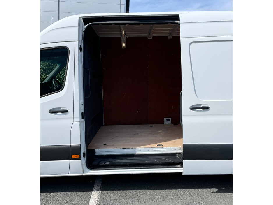 Used Mercedes-Benz Sprinter  (2021)
