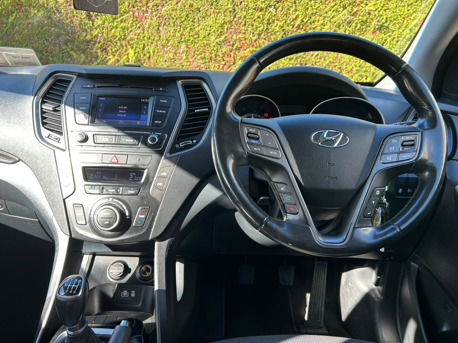 2017 Hyundai Santa Fe 2.2L Diesel For Sale Images