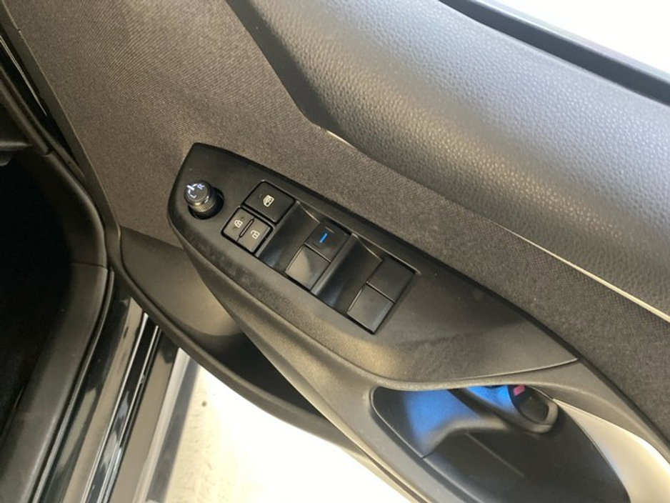 Toyota Yaris Luna Sport Hybrid — thumbnail 19