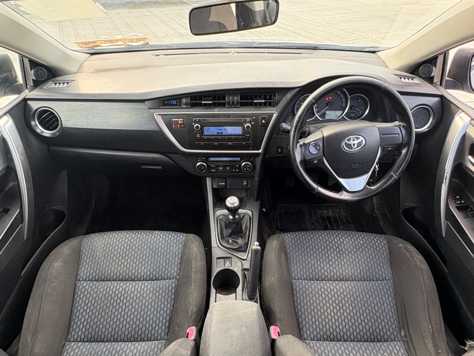 2014 Toyota Auris 1.4L Diesel For Sale Images