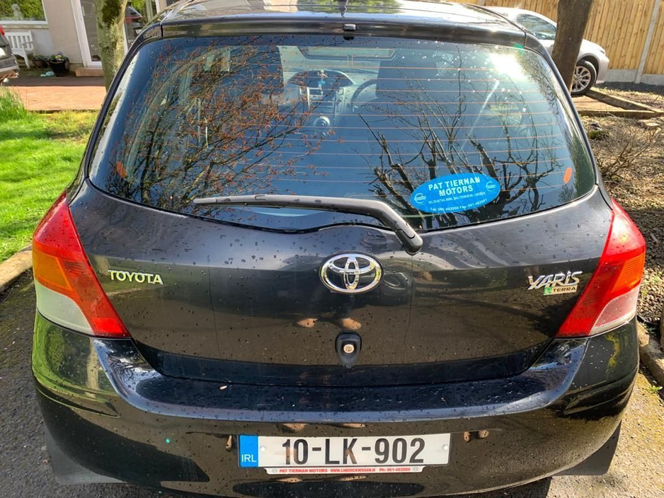 Toyota Yaris 1.0 Terra Hatchback Petrol Manual (69bhp) — thumbnail 4