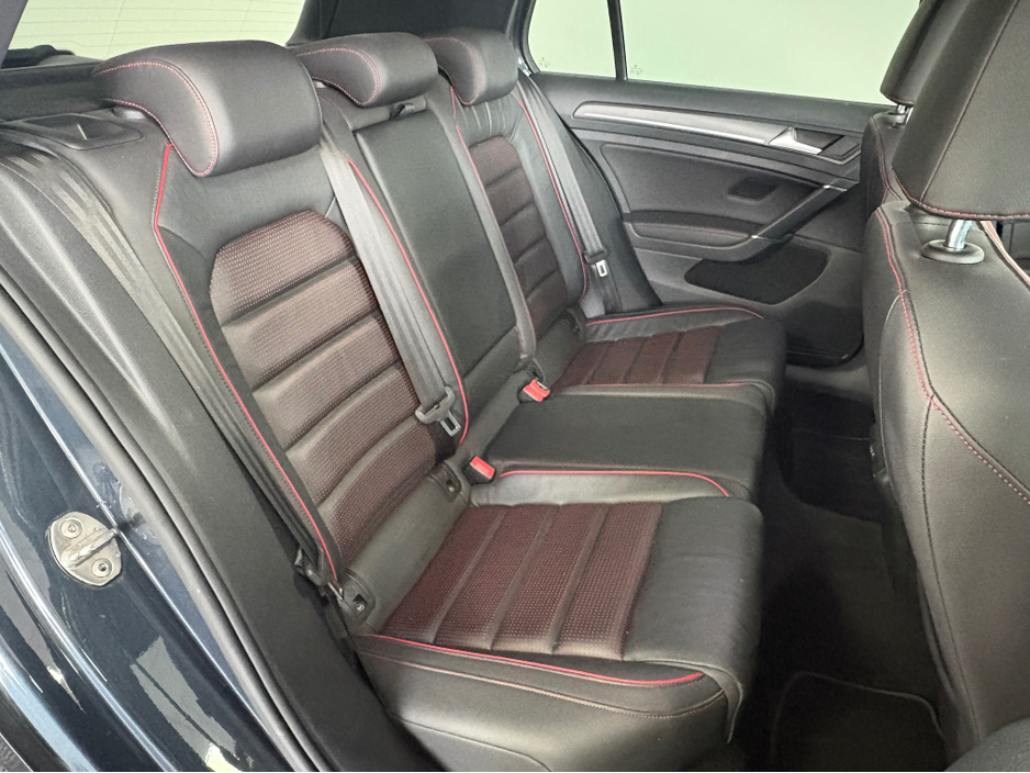 2019 Volkswagen Golf 2L Petrol For Sale Images