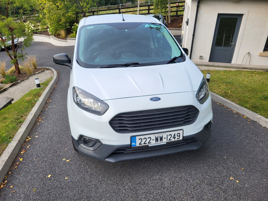 2022 Ford Transit Courier