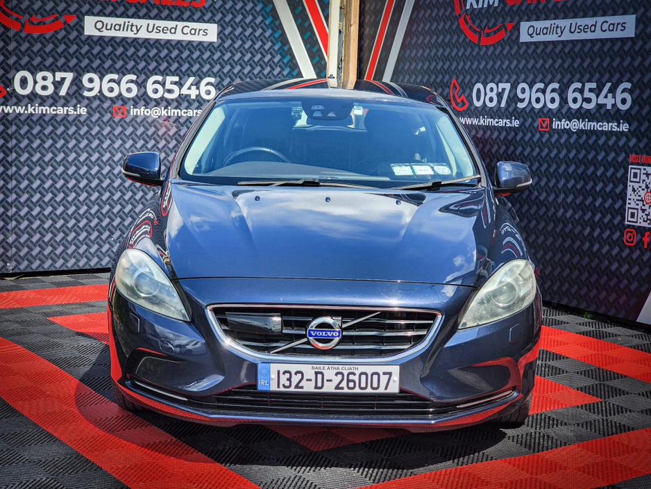 2013 Volvo V40 1.6L Petrol For Sale Images