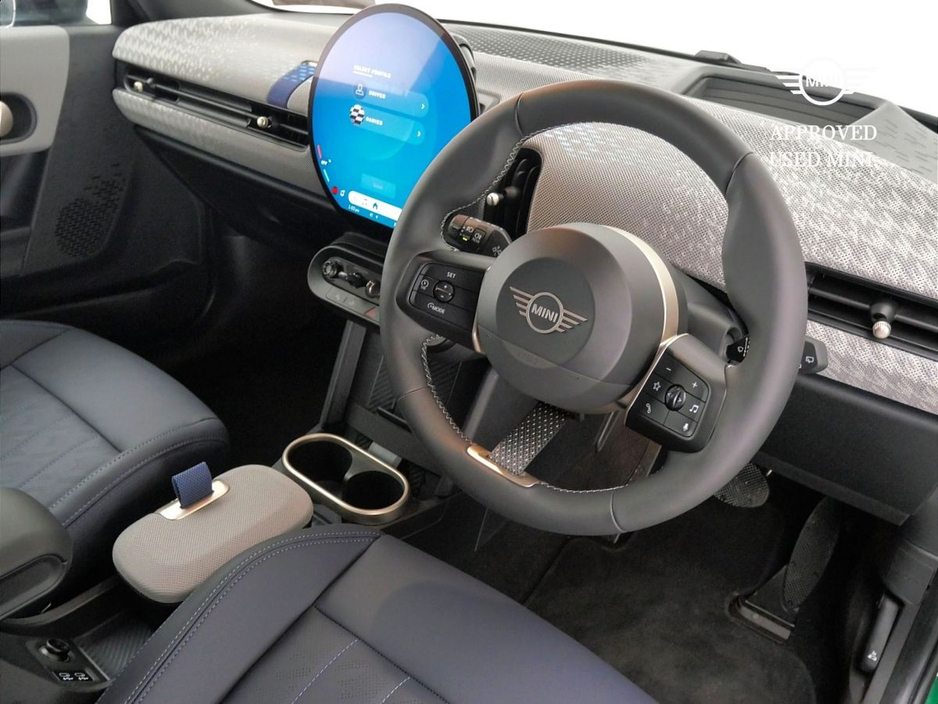 2024 MINI Hatch 1.5L Petrol For Sale Images