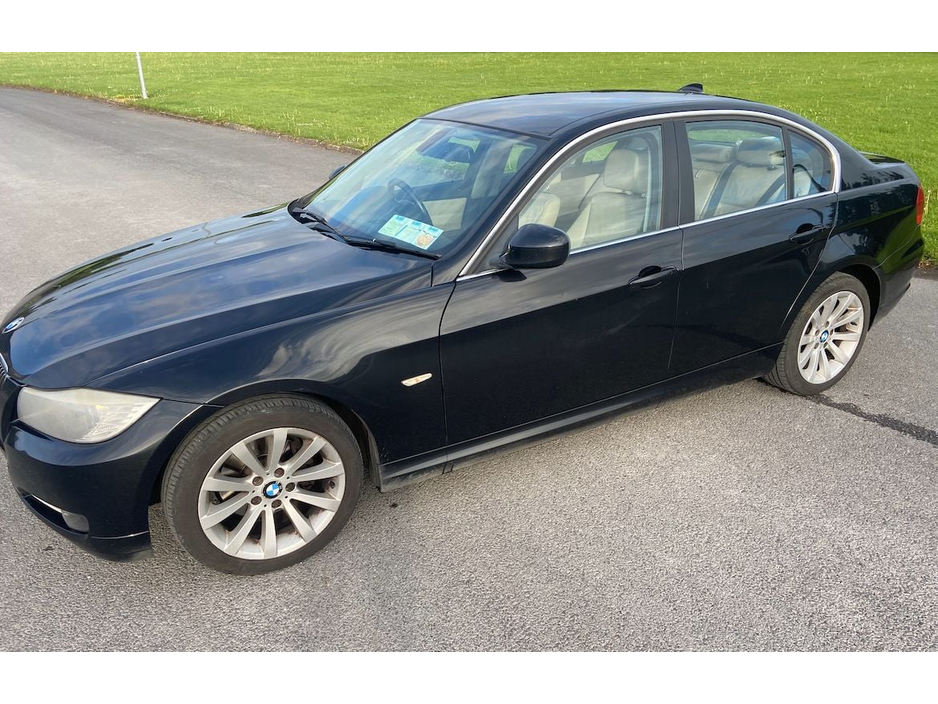 BMW 3 Series 2.0 Exclusive Edition 318d SE Exclusive Saloon Diesel Manual RWD (143bhp)